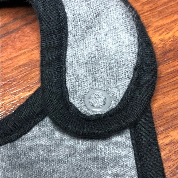 Carter’s 'Powered by Snacks' Bib