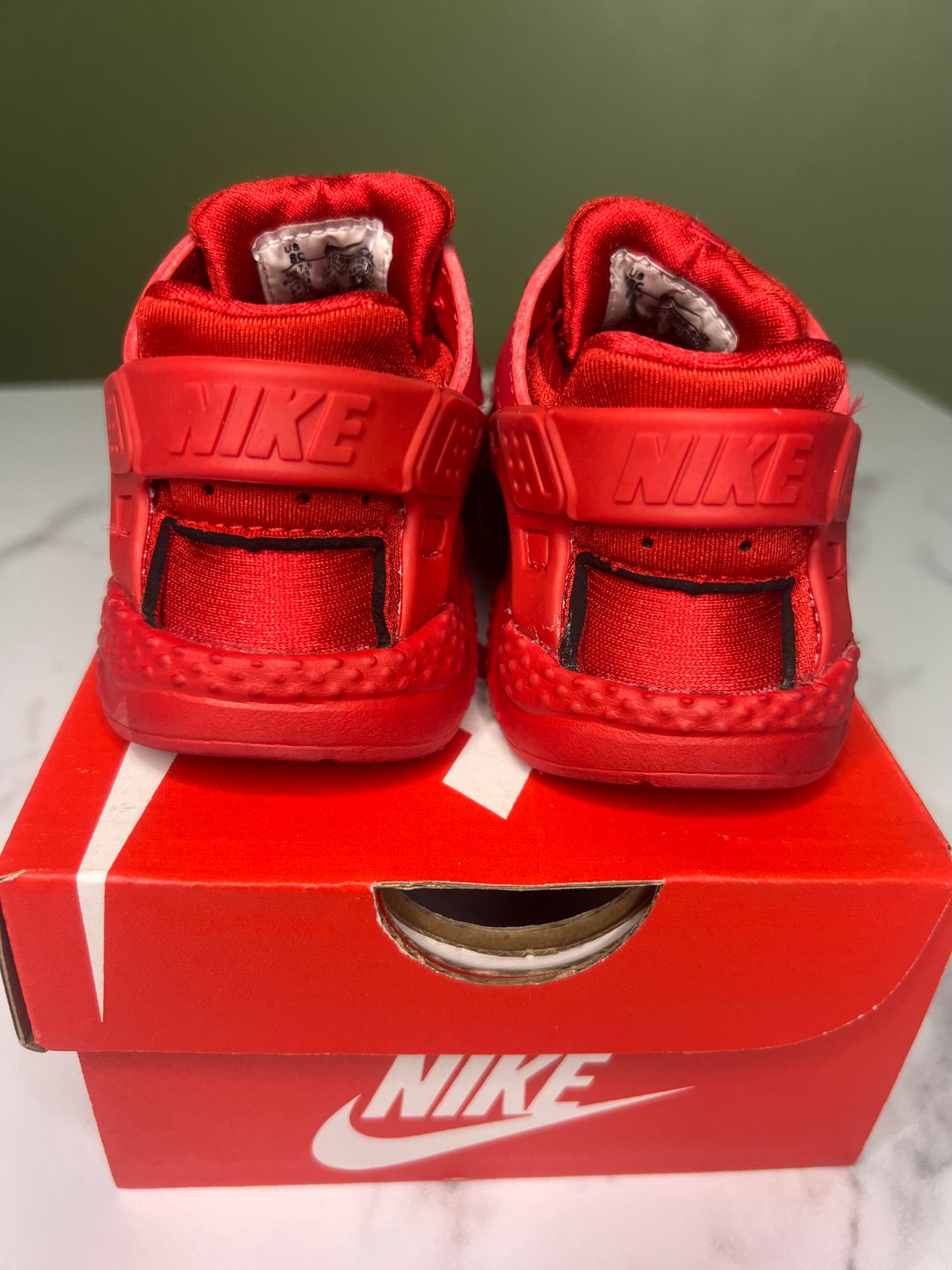 Nike Huarache (TD) Red Sneakers 8C